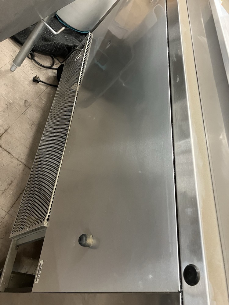 TRUE 2 Door Worktop Freezer With Backsplash