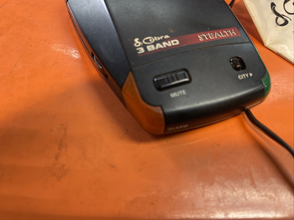 Beltronics BEL Micro Eye XKR-VI & Cobra Stealth Radar Detector Untested