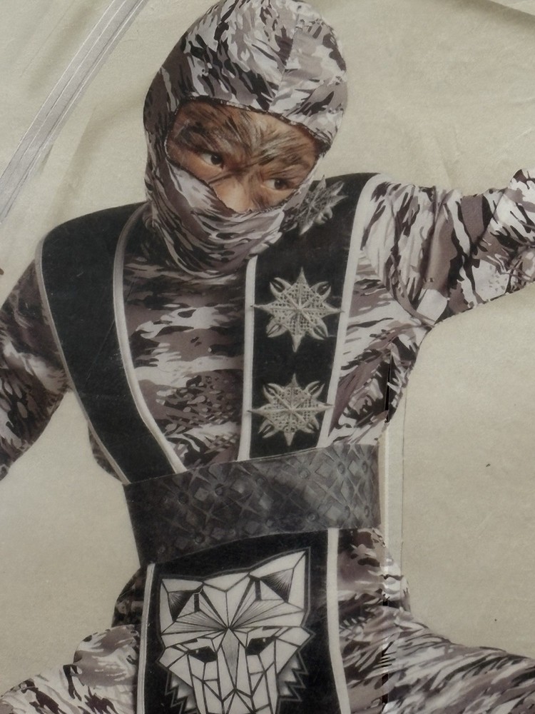 Winter Wolf Ninja Costume. Size 4-7. New.