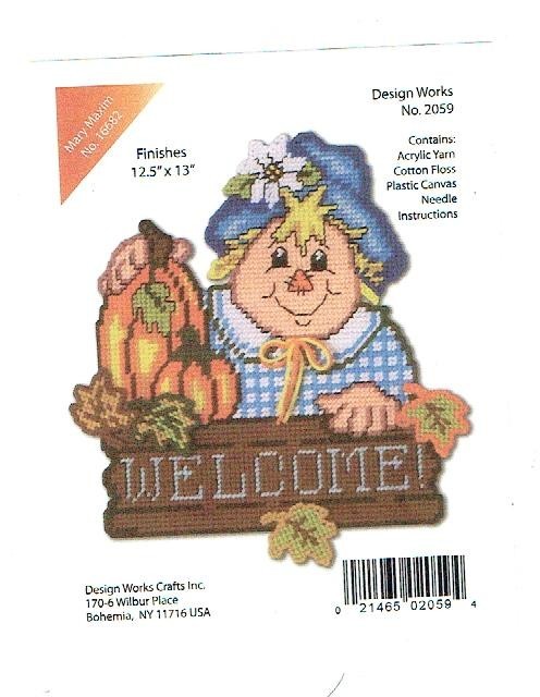 SCARECROW WELCOME  WALL HANGING   plastic canvas  PATTERN (#TF0572)