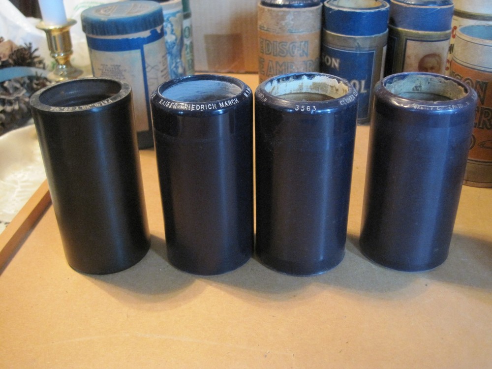 Assorted Cylinder Records, Edison Blue Ambrel One matching lid.