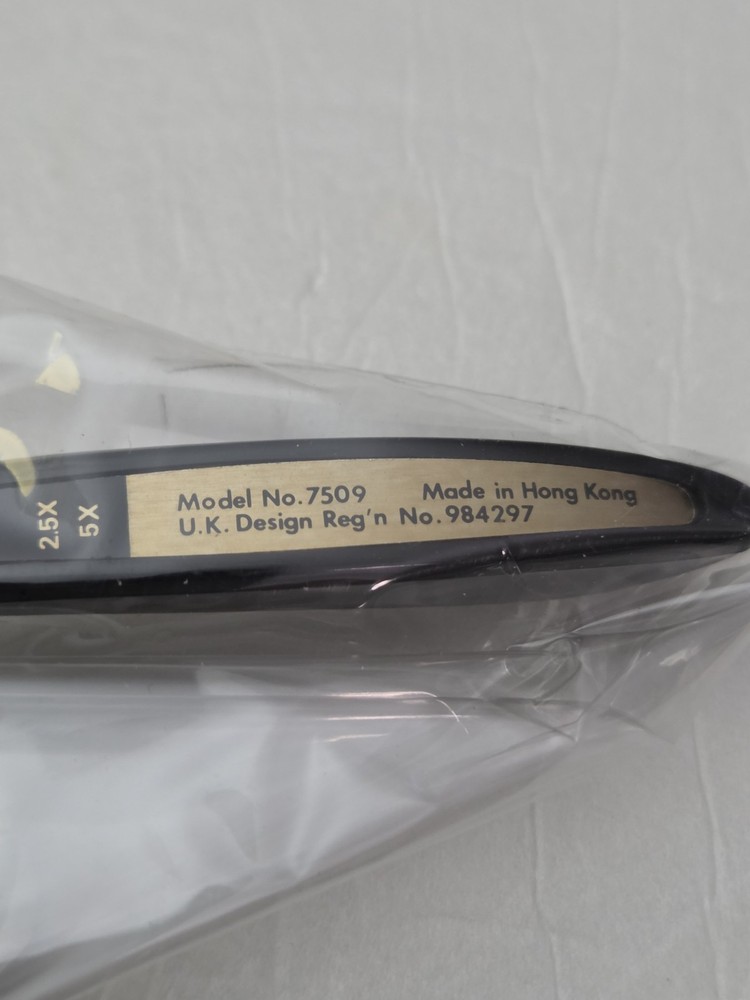 Waltex Plastic Magnifier No 7509