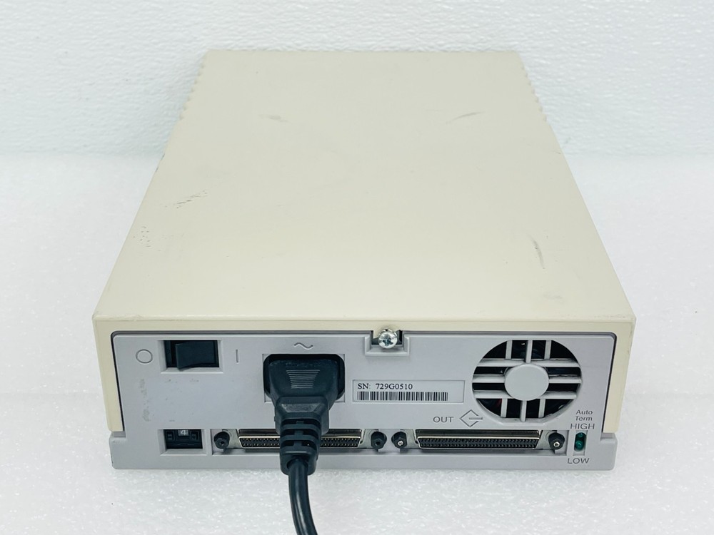 Sun Microsystems 599-2105-01 DDS-3 Data Storage External Tape Drive (READ)