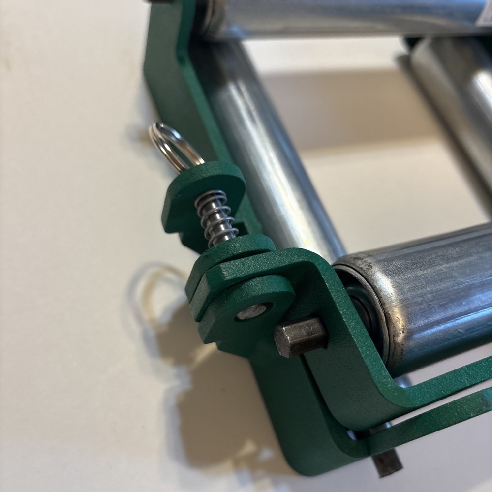 Greenlee CTR100 Medium Duty Cable Roller OPEN BOX NEW ROLLER FREE SHIPPING