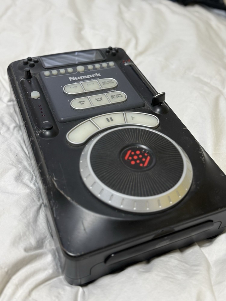 Numark Axis 9 Professional CD Player With Effects used In Working Condition