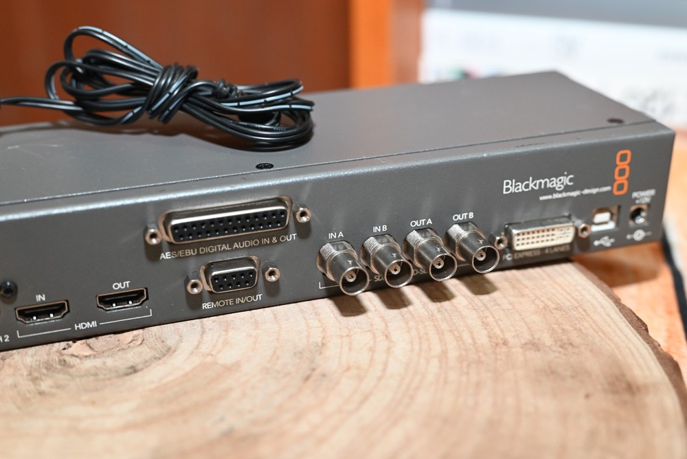 Blackmagic Design Multibridge Pro 2 Editing System with switching Power supply
