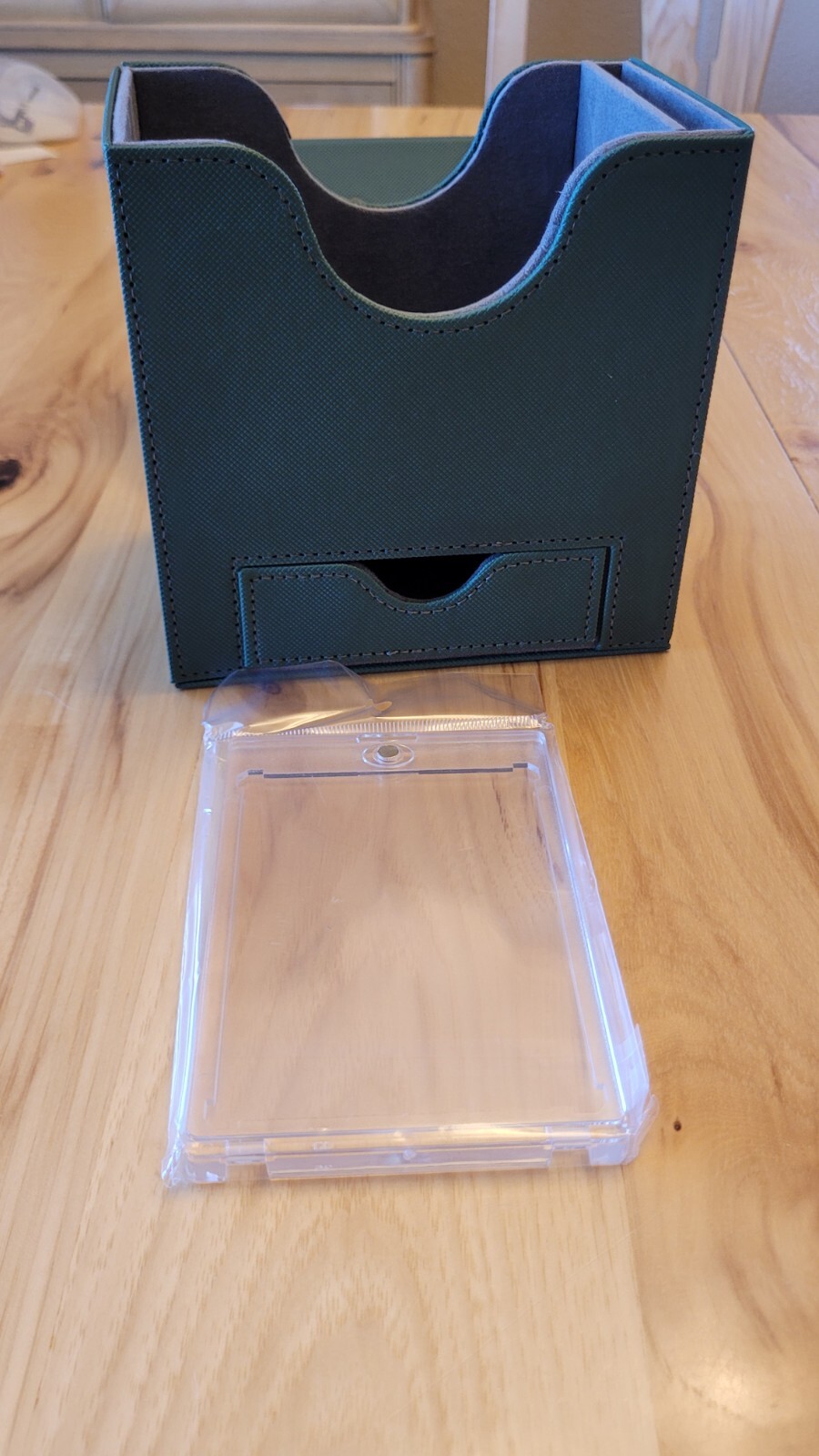 MTG Commander Deck Card Box Display Window Dice Drawer 100+ Double Sleeved Green
