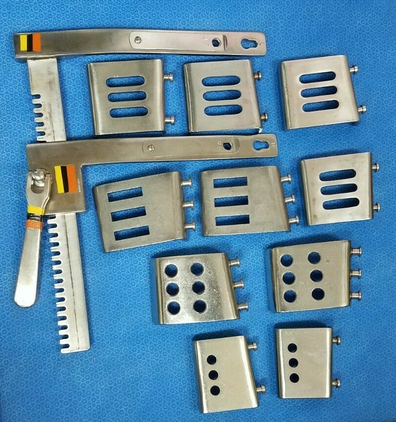 (N) Retractor (B267)