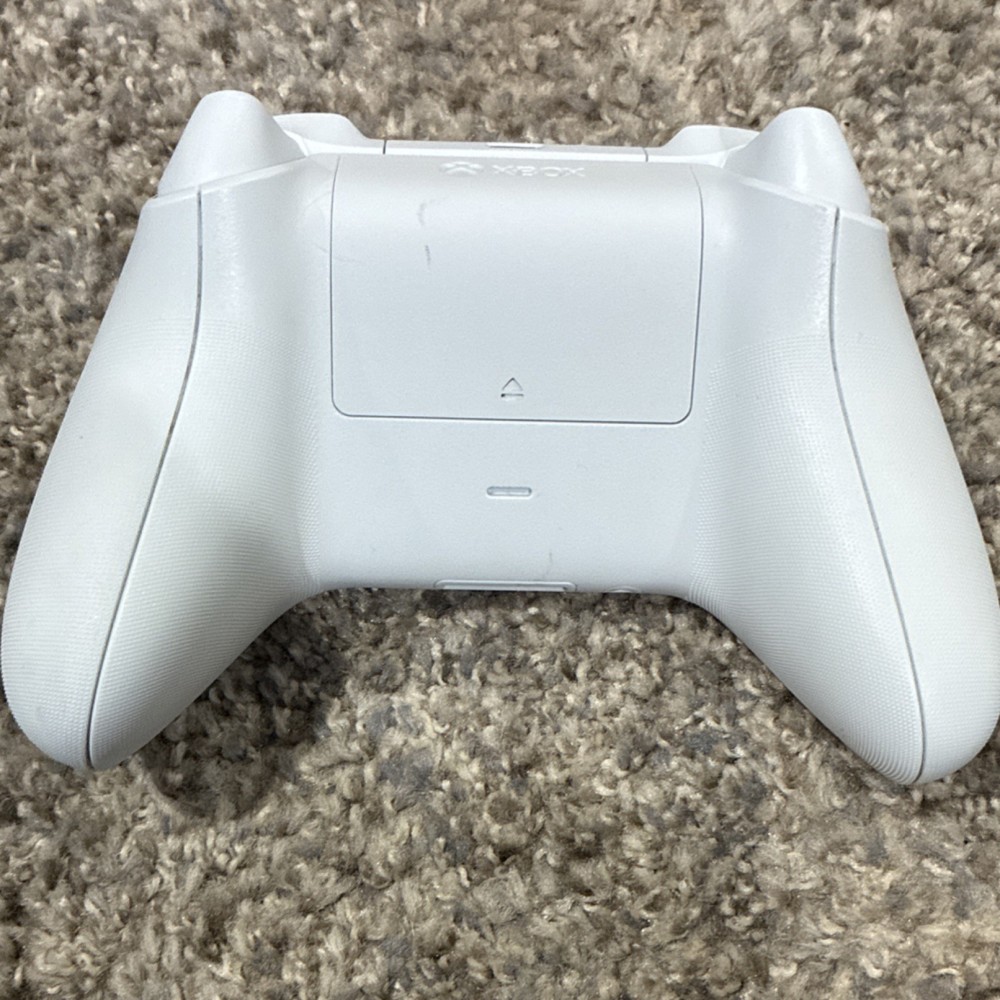 Microsoft Xbox Series X|S Wireless Ergonomic Controller White for Xbox & PC