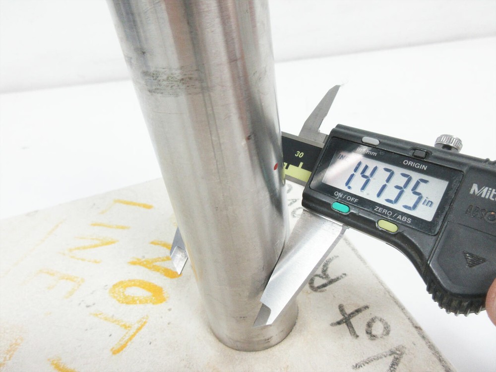 MICROSCOPE STAND HEAVY BASE WITH POST WEIGHT: 37.34 LBS