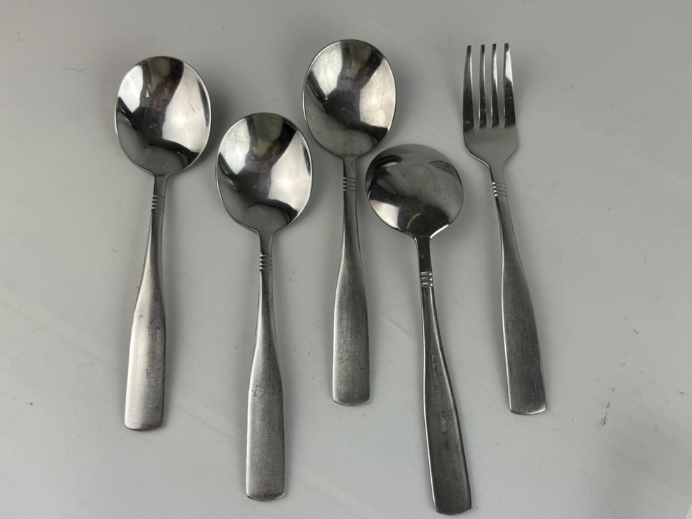 4 EMERSON “Bistro Basics” stainless Flatware Soup Spoons (discontinued)