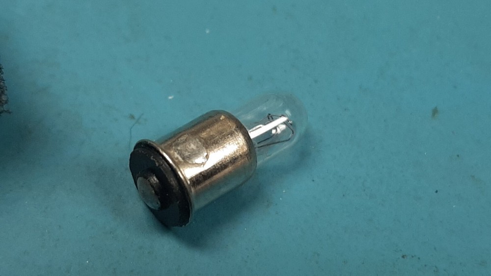 ( 10 PER BOX ) ML-381 MICRO LAMPS