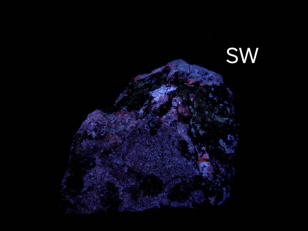 Fluorescent Multicolor Smithsonite, Hemimorphite Horn Silver, Utah 372 Gram