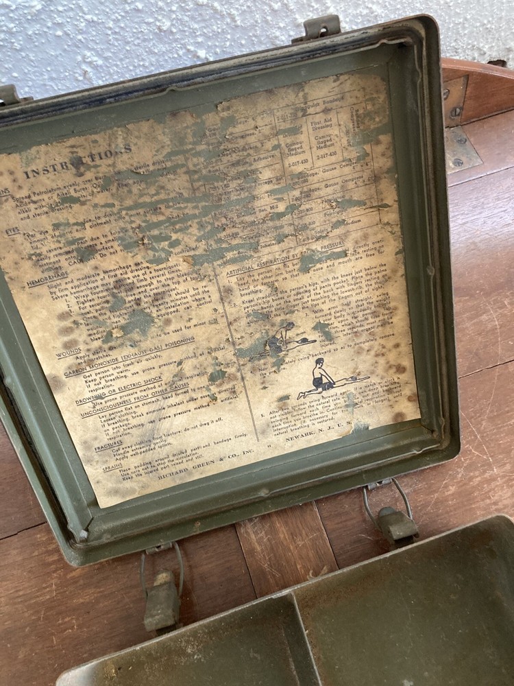 US Army First aid kit box | No. 9-221-240 Box Only