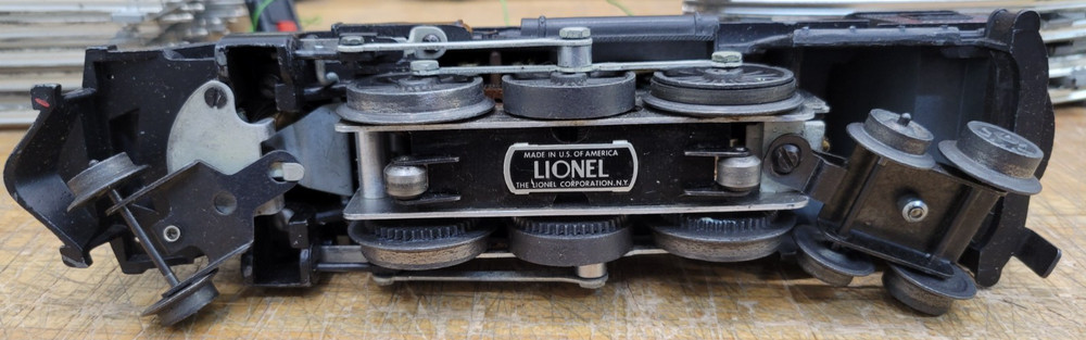 LIONEL STEAM FREIGHT TRAIN SET #11500 & BOX - USED