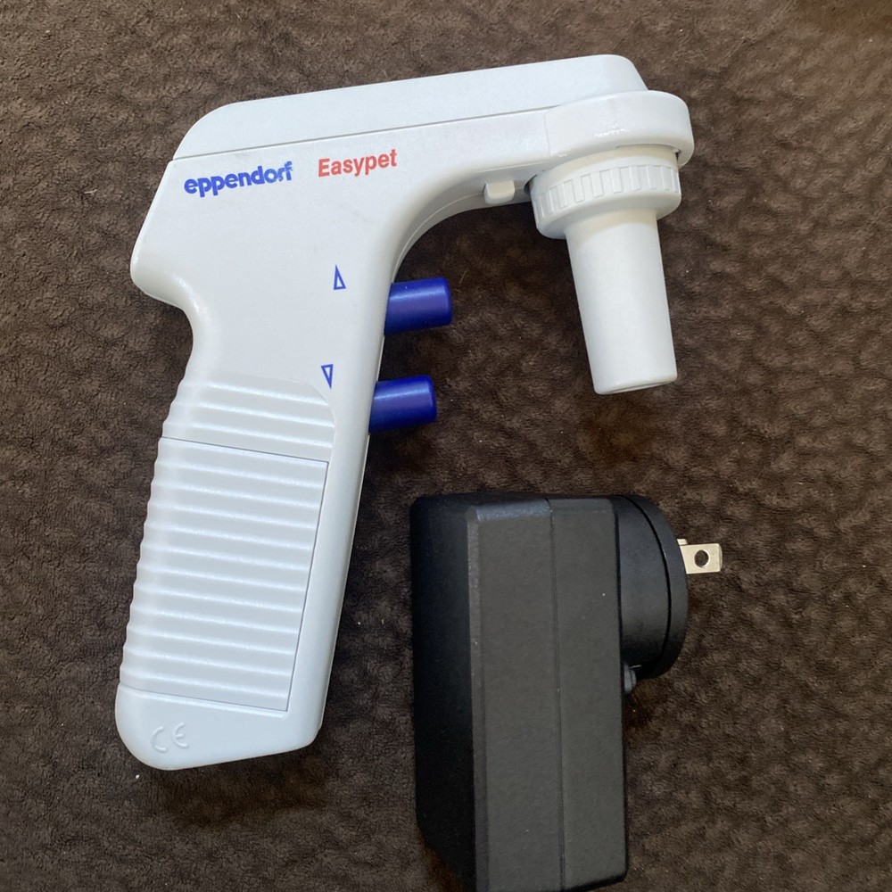 Eppendorf Easypet Electronic Pipette Controller with Charger Tested Working