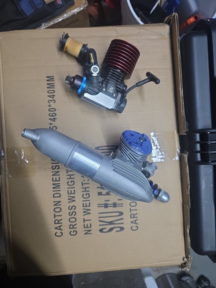 Dynamite .28 (Used)+ Evolution .91 Airplane Engine (Unused)