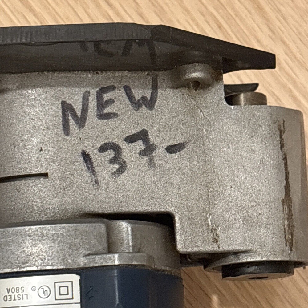 Bosch Offset Laminate Trimmer Model #1609 Tested & Works