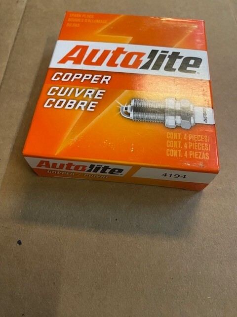(4 PACK) AUTOLITE SPARK PLUG 4194 COPPER