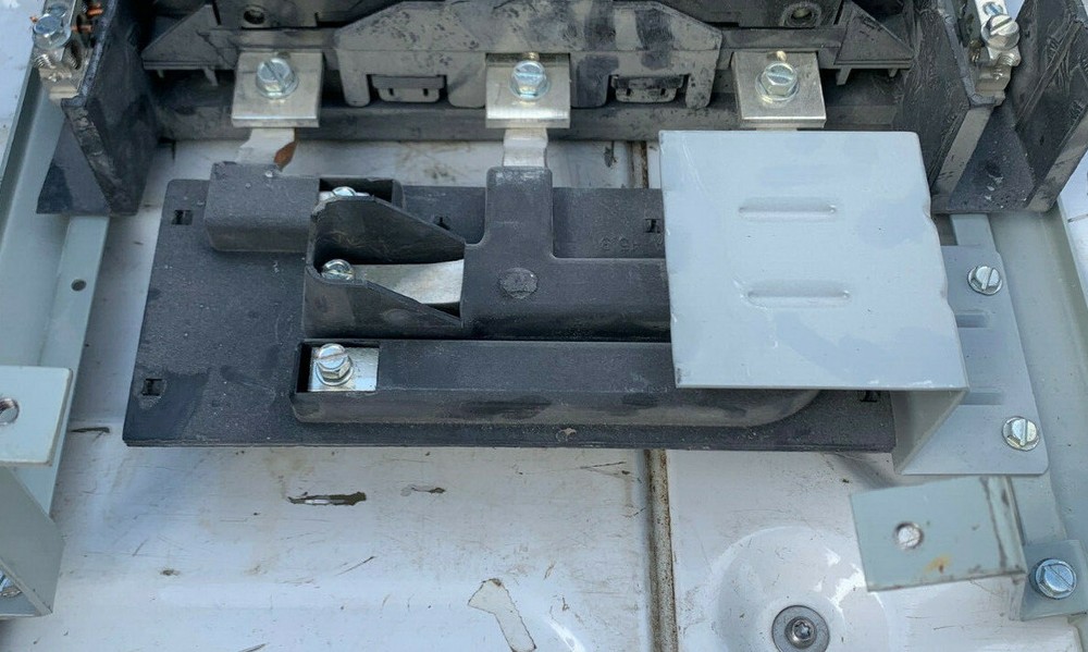MBKBC3 Siemens BQD Sub Feed Mounting Hardware Kit Strap Kit