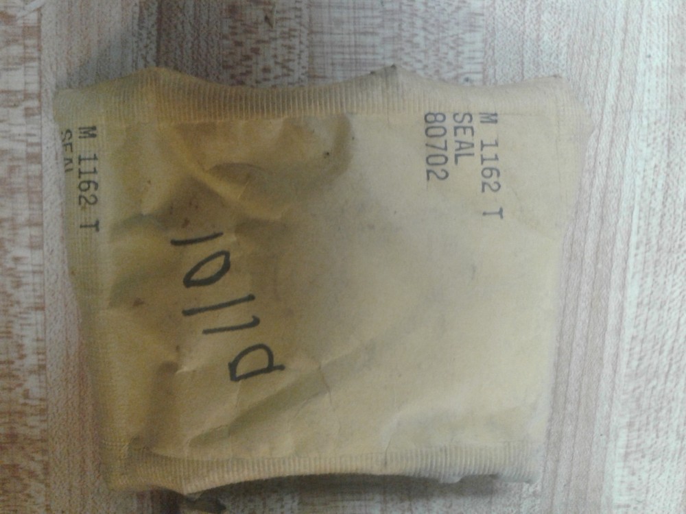 M1162T John Deere Seal
