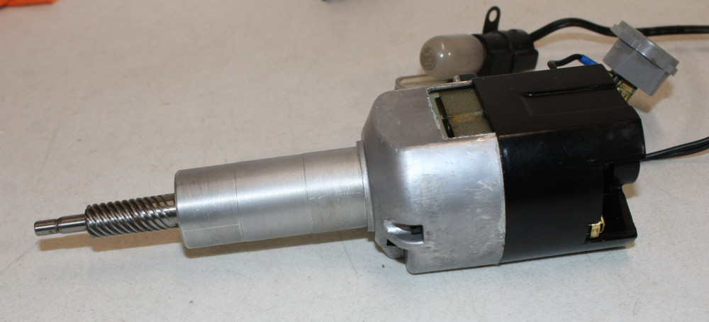 Singer Touch & Sew 600 Motor, Switch, Light part