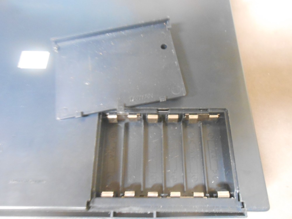 Vintage Science Fair 200 in One Electronic Project Lab - Untested please read