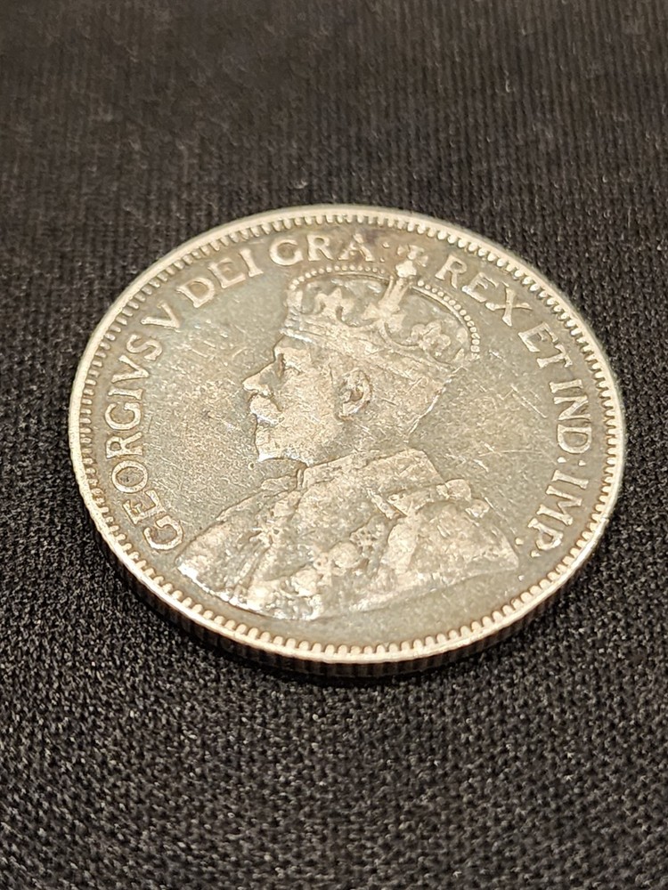 1914 Canada 25 Cents Silver Coin