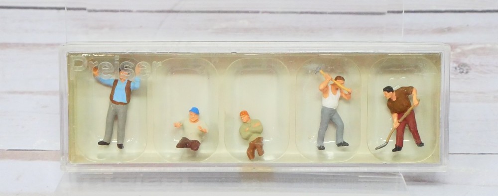 Preiser Mini-Figures 1010157, Team Railroad Track Loading Crew, 1/87 HO Scale