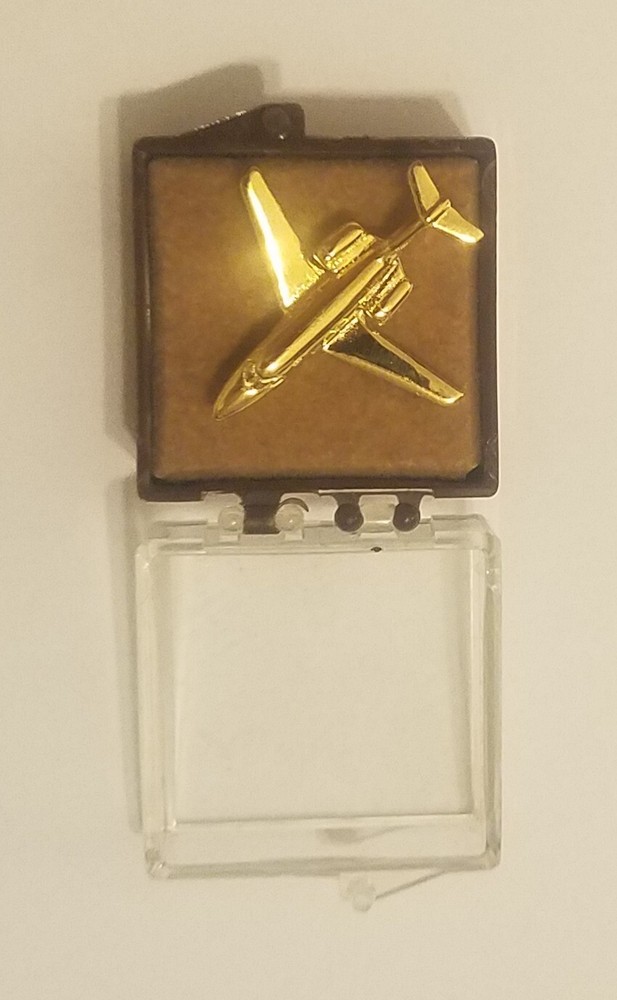 Cessna Citation Tie, Lapel pin.