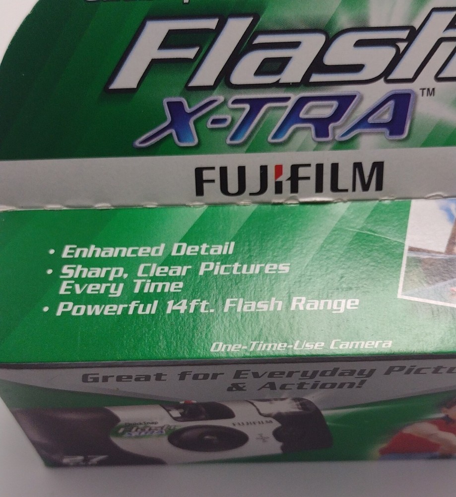 NEW "FUJI FLASH EXTRA" SINGLE USE 35mm CAMERA in SEALED PACKAGE QUICKSNAP