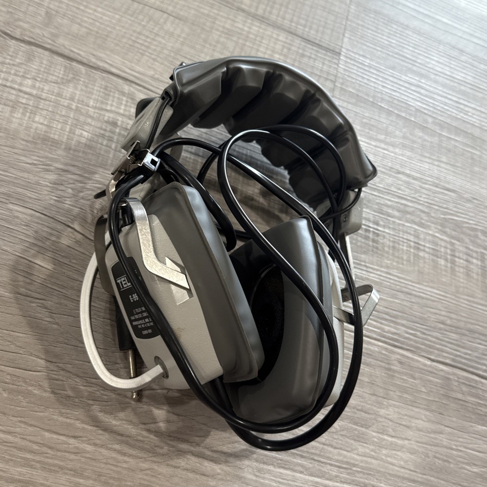 Telex E-951 Pilot Head Set 1988