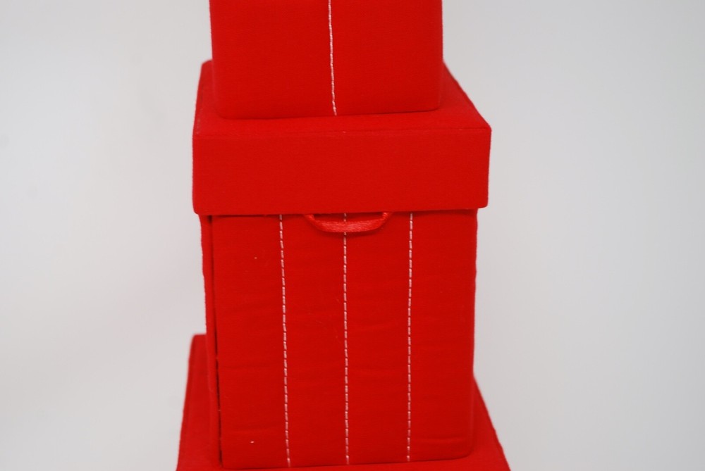 Christmas Stacking Nesting Gift Boxes Red Quilted Cloth Board Box Be Merry 3pc