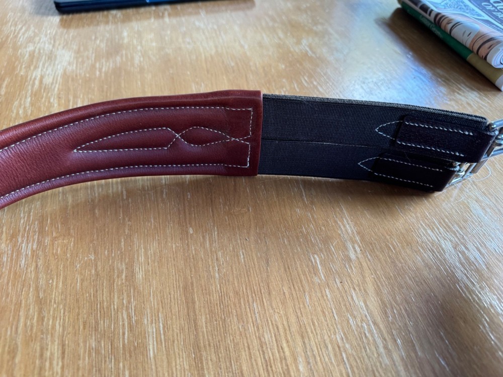 BNWT Devoucoux Allure Hunter Girth - 50" - 125 CM