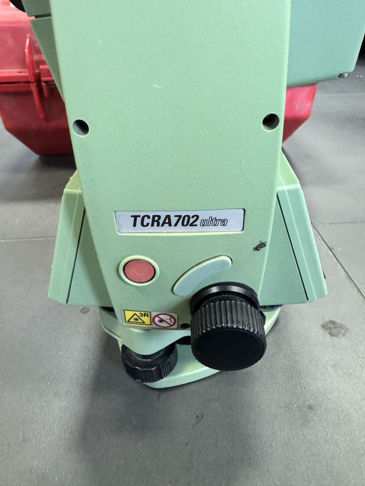 Leica TCRA702 ULTRA 2" R300 Reflectorless Motorized Auto Target Total Station