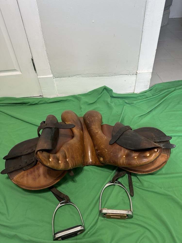 Beval Junior Saddle Size 15, Made in England, LTD2