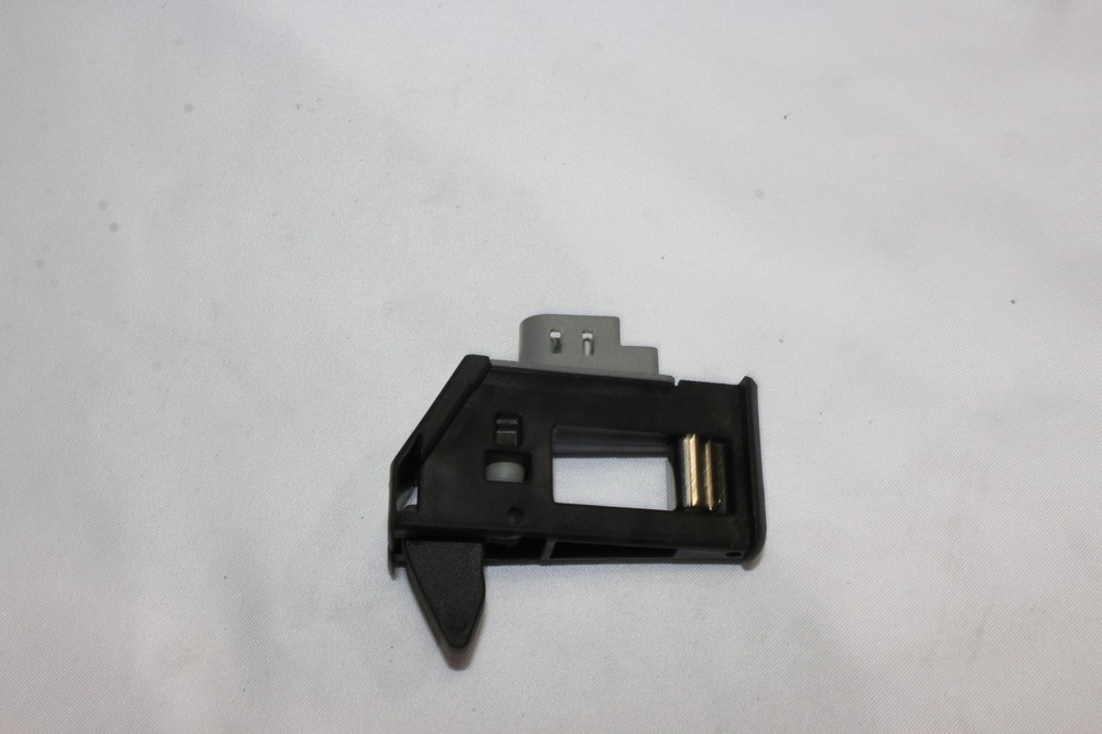 Switch strike plate for BMW E-32 E-34 E-36