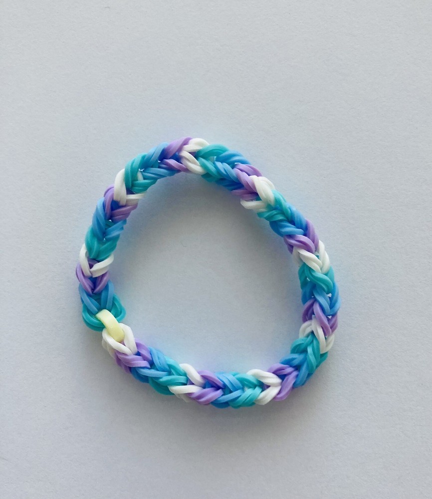 (2 PACK) Random Rainbow Loom Bracelet Nation Colors