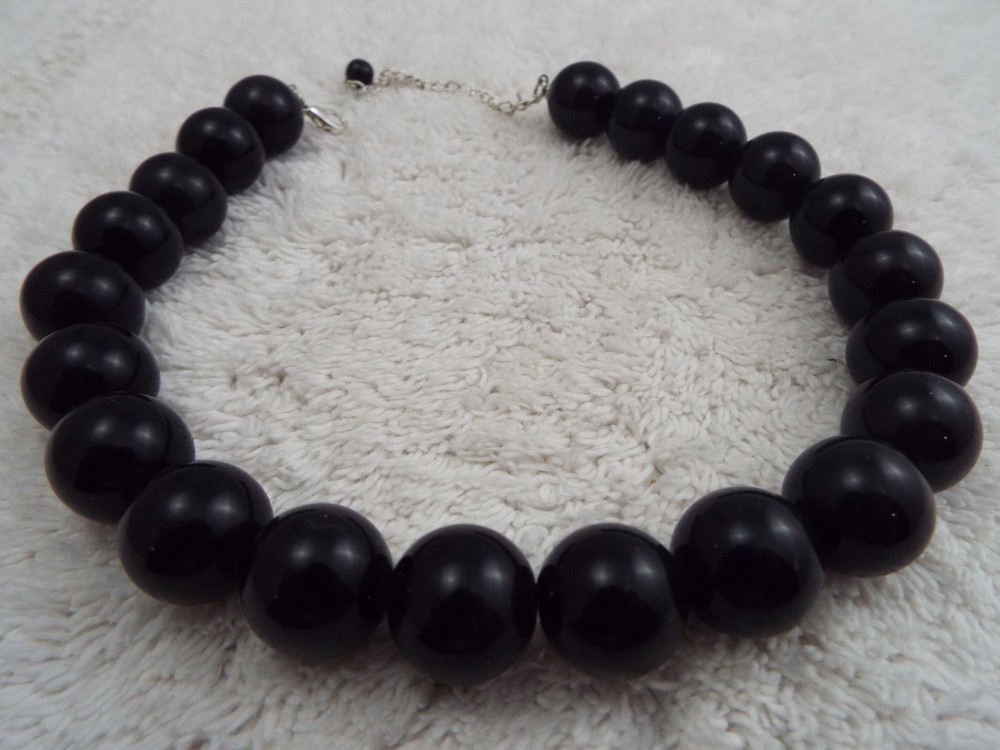 Black Bead Necklace (A48)