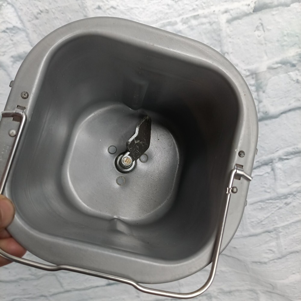 Sanyo Bread Maker Machine Pan & paddle Model SBM-15 A12