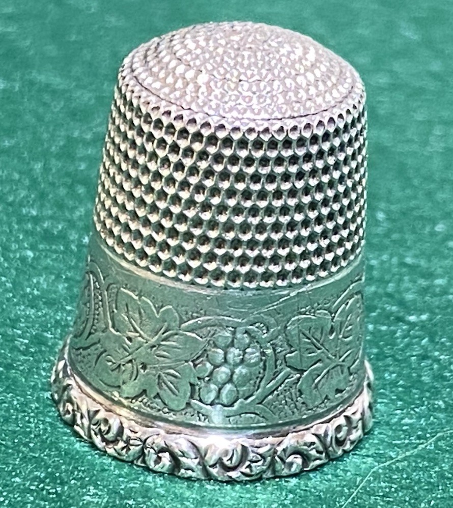 Antique Simons Bro. Sterling Silver Thimble ~ Grape Leaf/ Cluster Pattern ~ # 10
