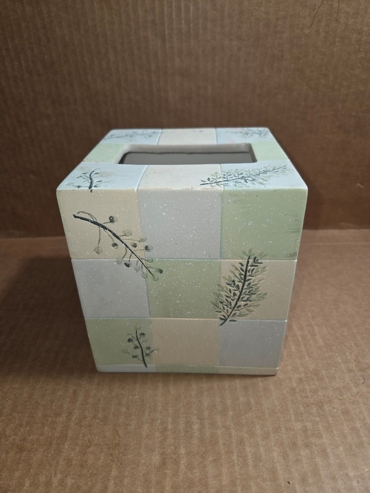 Tissue Box Cover Square Croscill "Rainer"