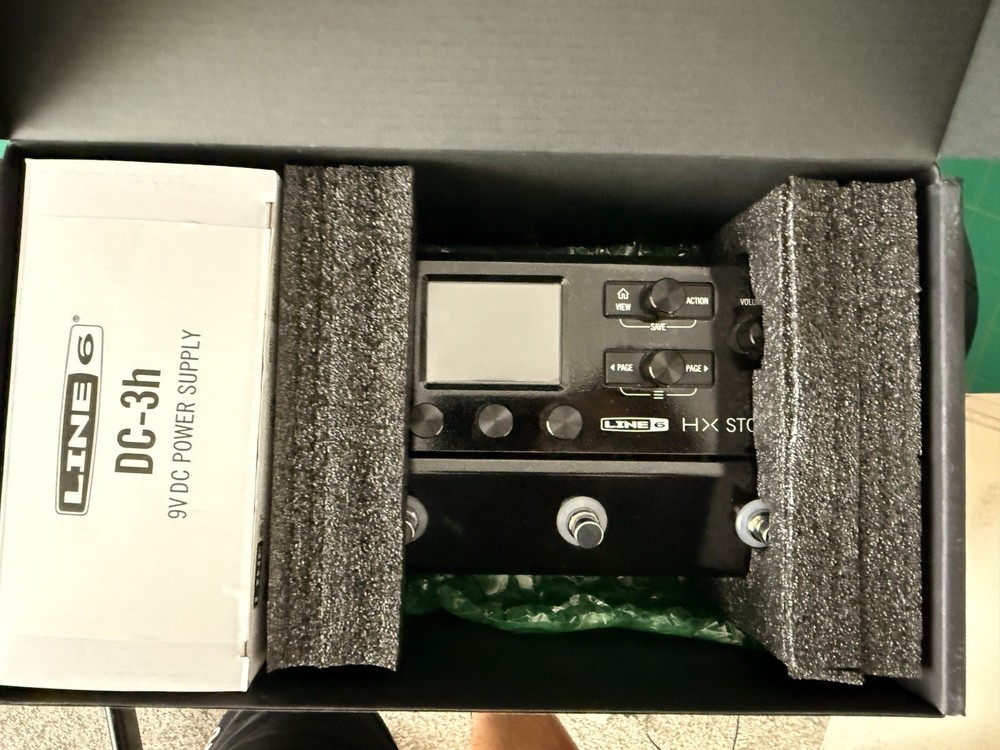 Line 6 HX Stomp Guitar Multieffects Floor Processor