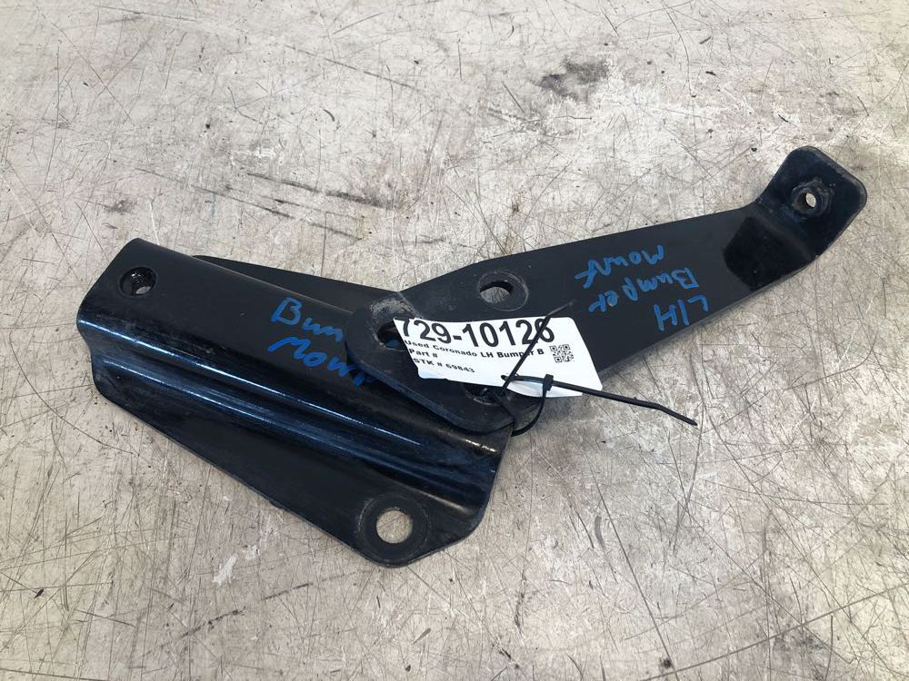 2019 Freightliner Coronado Bumper Brackets A2128332000 (729-10126)