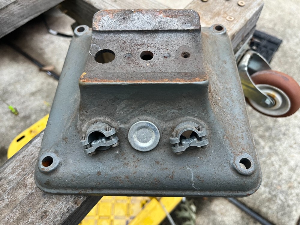 Delta Triple Duty Grinder Base, Part # BG1