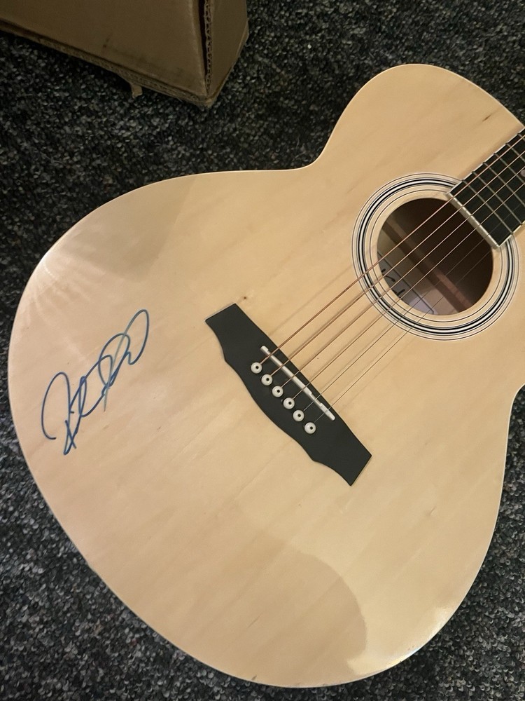 Richard Marx *Right Here Waiting* Signed Guitar