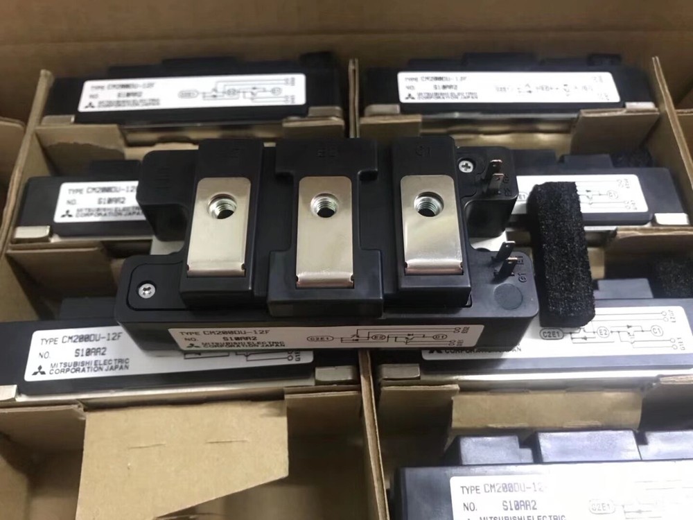 1PCS CM200DU-12F Module expert new quality