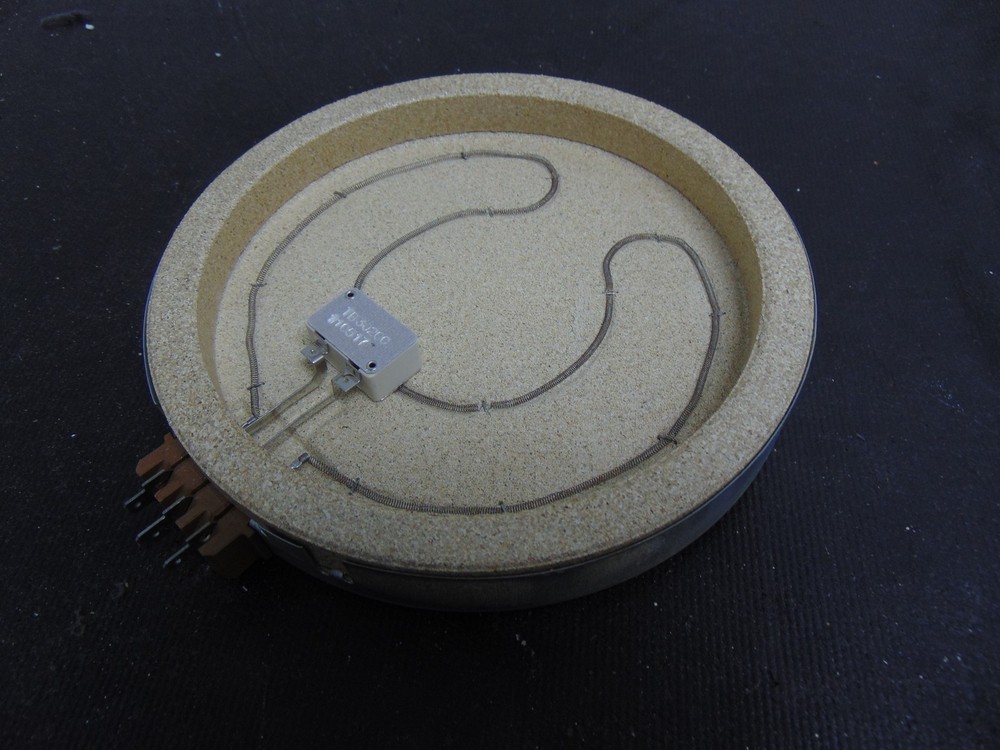 GE Range PB920DT1BB Warmer Zone Surface Element WB30T10124