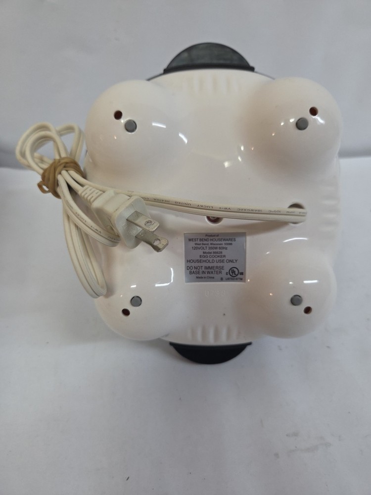 West Bend Electric Automatic Egg Cooker 86628- Excellent And Clean!