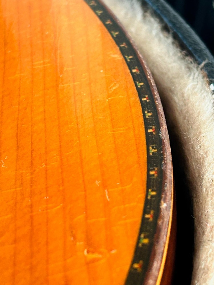 Perfecto Perez ~ classical guitar ~ Hard Case